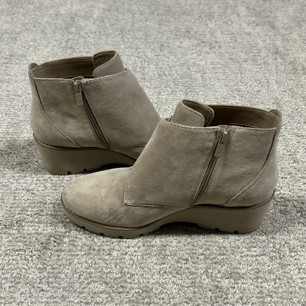 Vionic Abby Wedge Ankle Boots Womens 9.5 Bootie Cobblestone Suede Beige Side Zip
